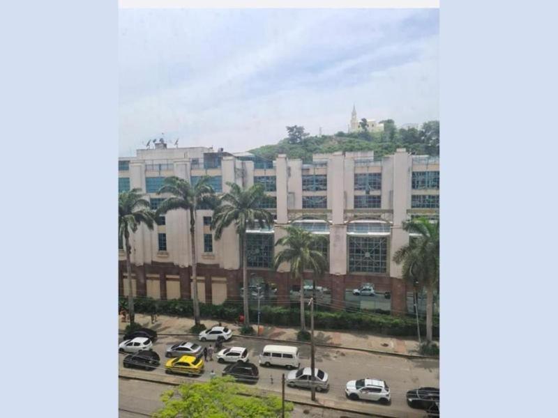 Apto Inteiro Vila Isabel Otima Localizacao Apartamento